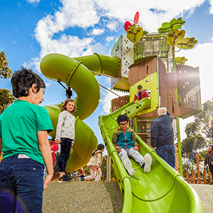Catalogo de juegos infantiles y elementos deportivos Proludic