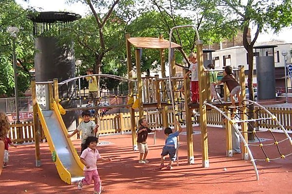 parque-infantil-vivarea-estructuras-juego