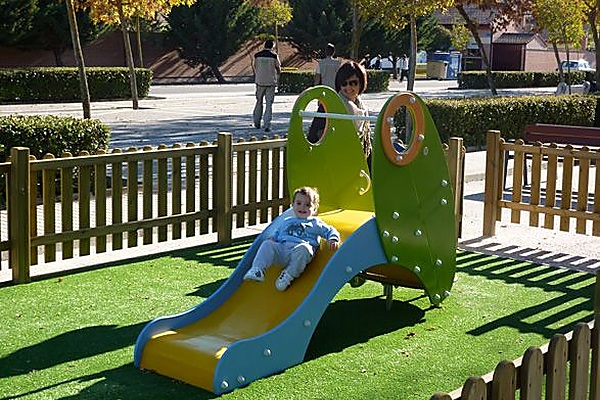 tobogan-infantil-azul-y-verde-j3902