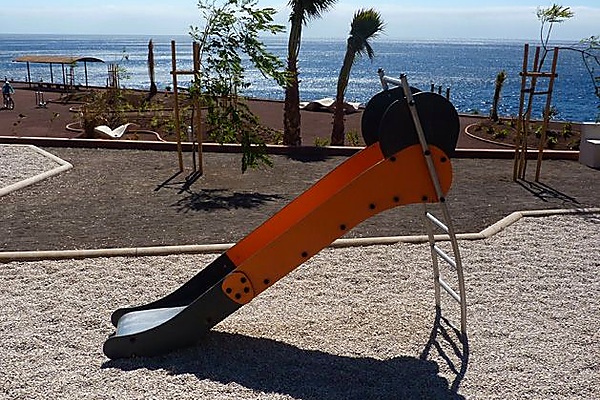 tobogan-infantil-naranja-metalico-j1063
