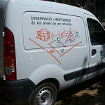 furgoneta-servicio-mantenimiento-parques